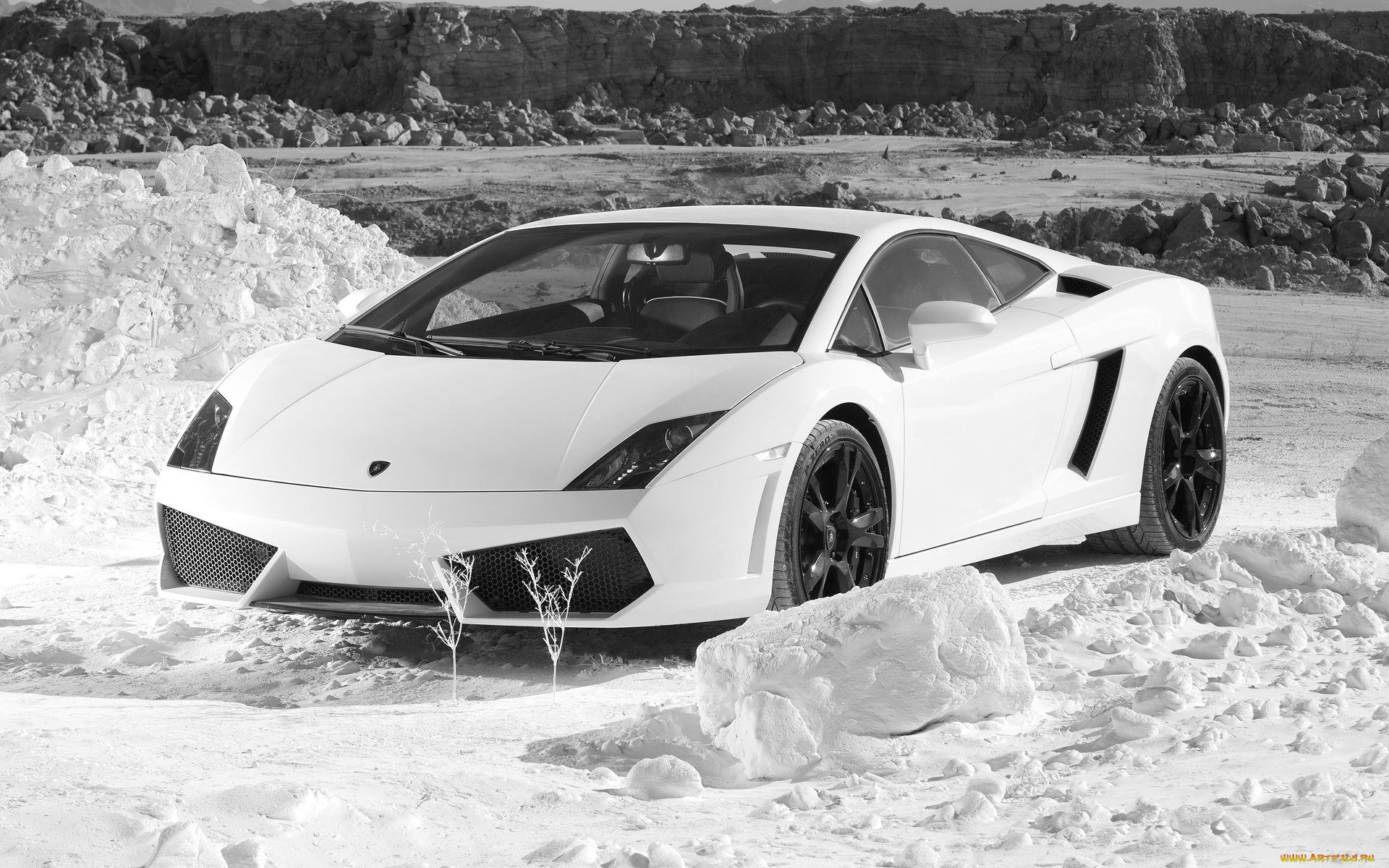 Обои Автомобили Lamborghini, обои для рабочего стола, фотографии автомобили,  lamborghini, зима, снег, комки, белый Обои для рабочего стола, скачать обои  картинки заставки на рабочий стол.